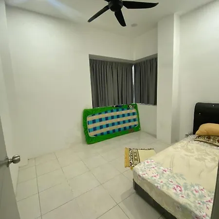 The Vista Apartment @ Demak Laut Kuching Exterior photo