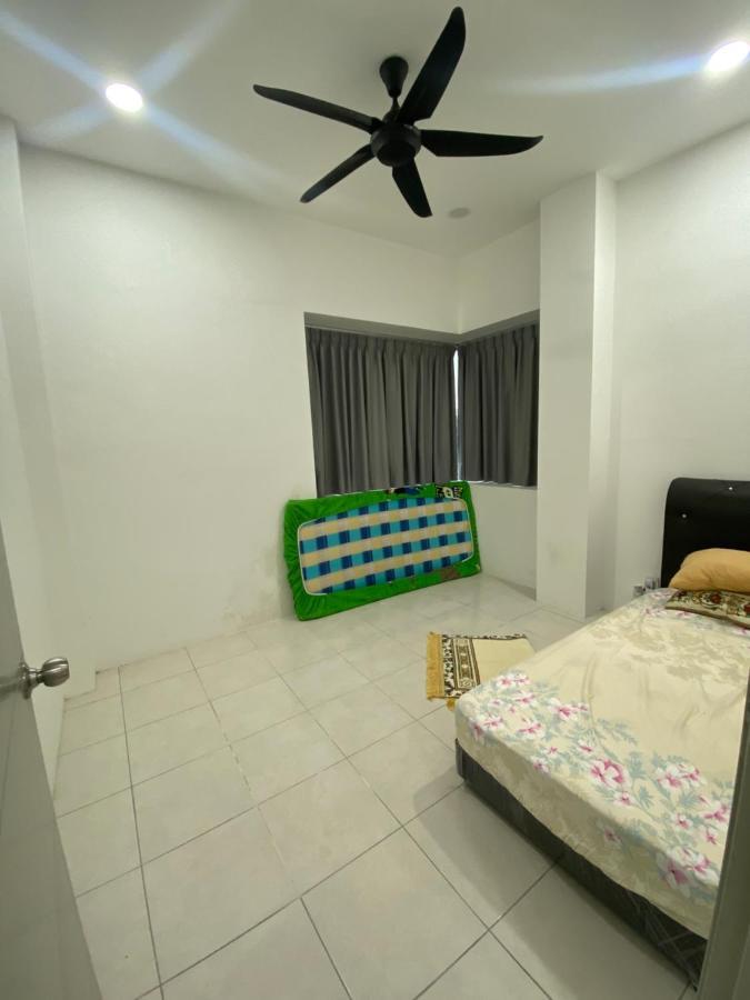 The Vista @ Demak Laut Apartment *